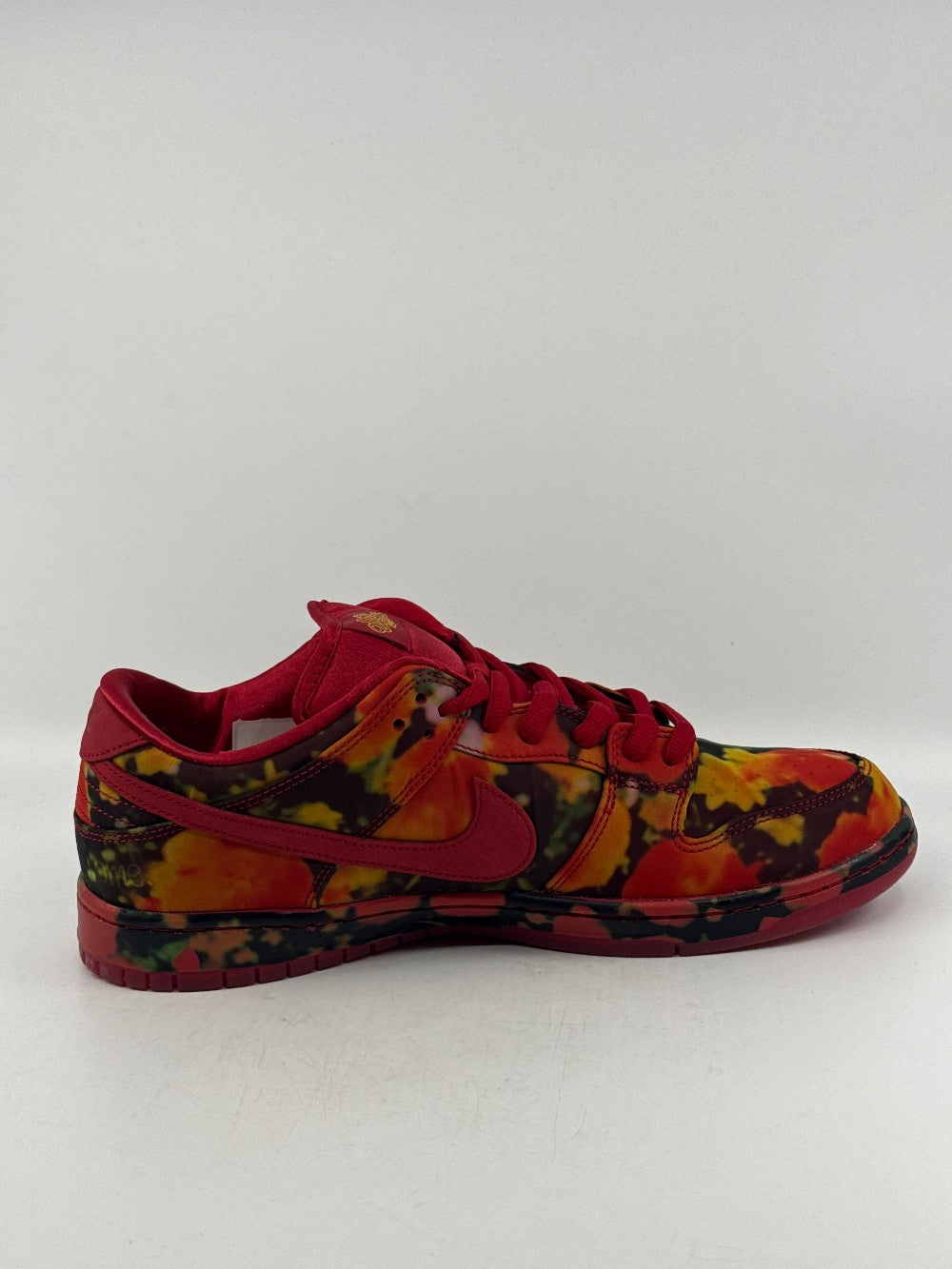 NIKE SB DUNK LOW - THE WIZARD OF OZ POPPY FIELD|44196