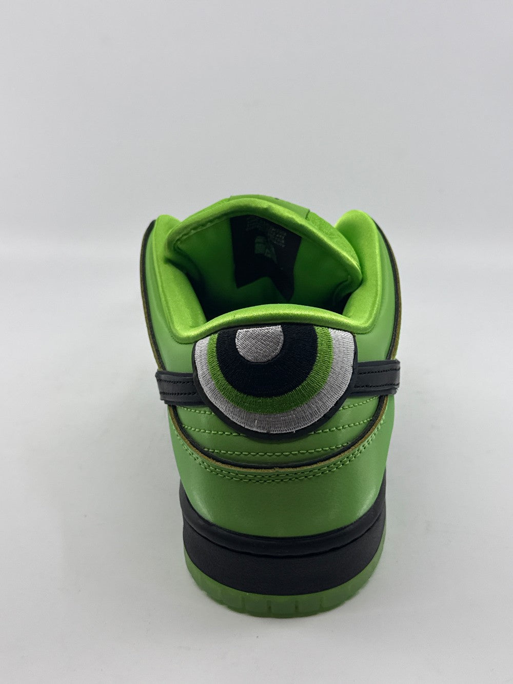 NIKE SB DUNK LOW - THE POWERPUFF GIRLS BUTTERCUP|44213