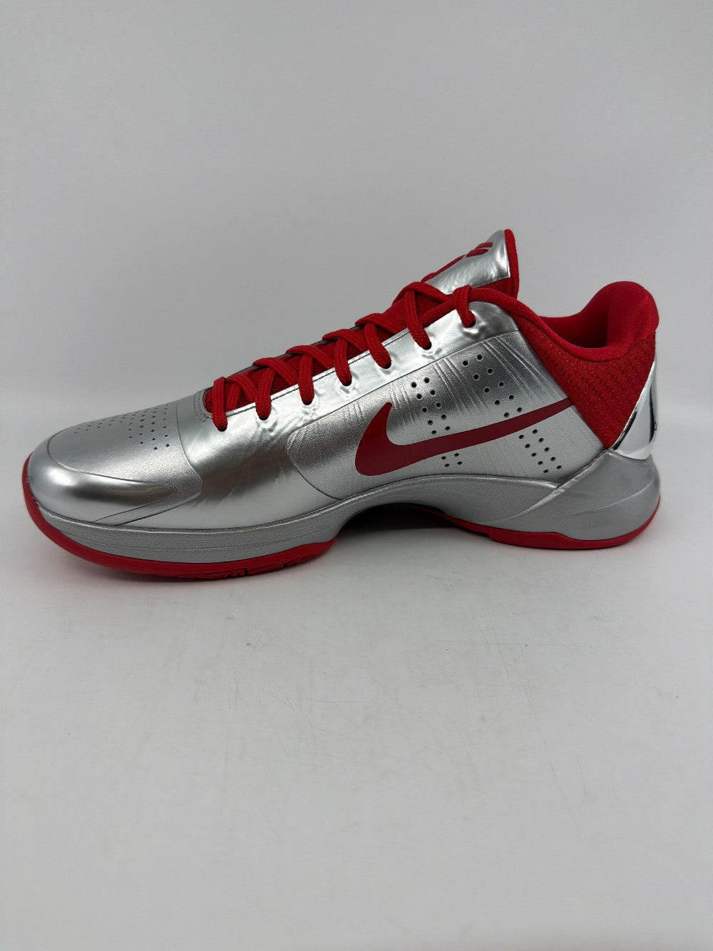 NIKE KOBE 5 PROTRO - CAITLYN CLARK ROOKIE OF THE YEAR|44256
