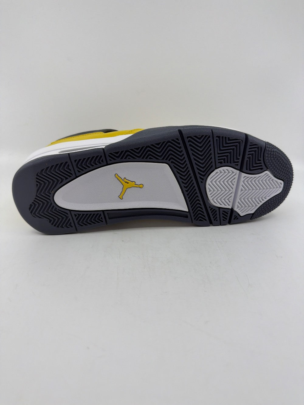 AJ 4 - LIGHTNING (2021)|44278