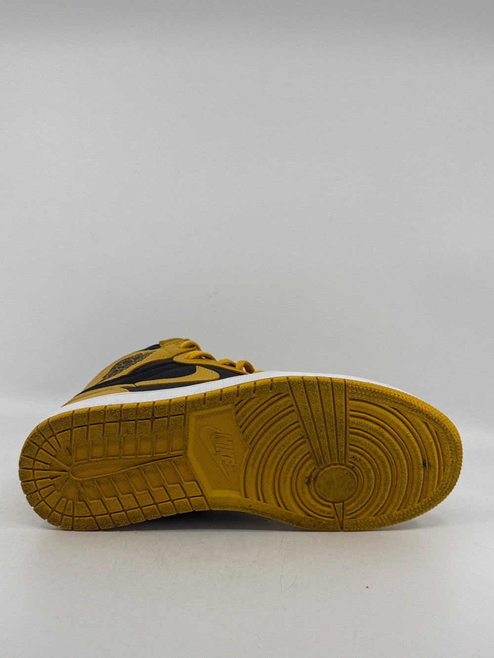 *USED* AJ 1 - POLLEN|44386