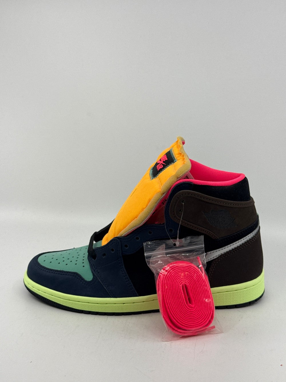 AJ 1 - TOKYO BIO HACK|44448