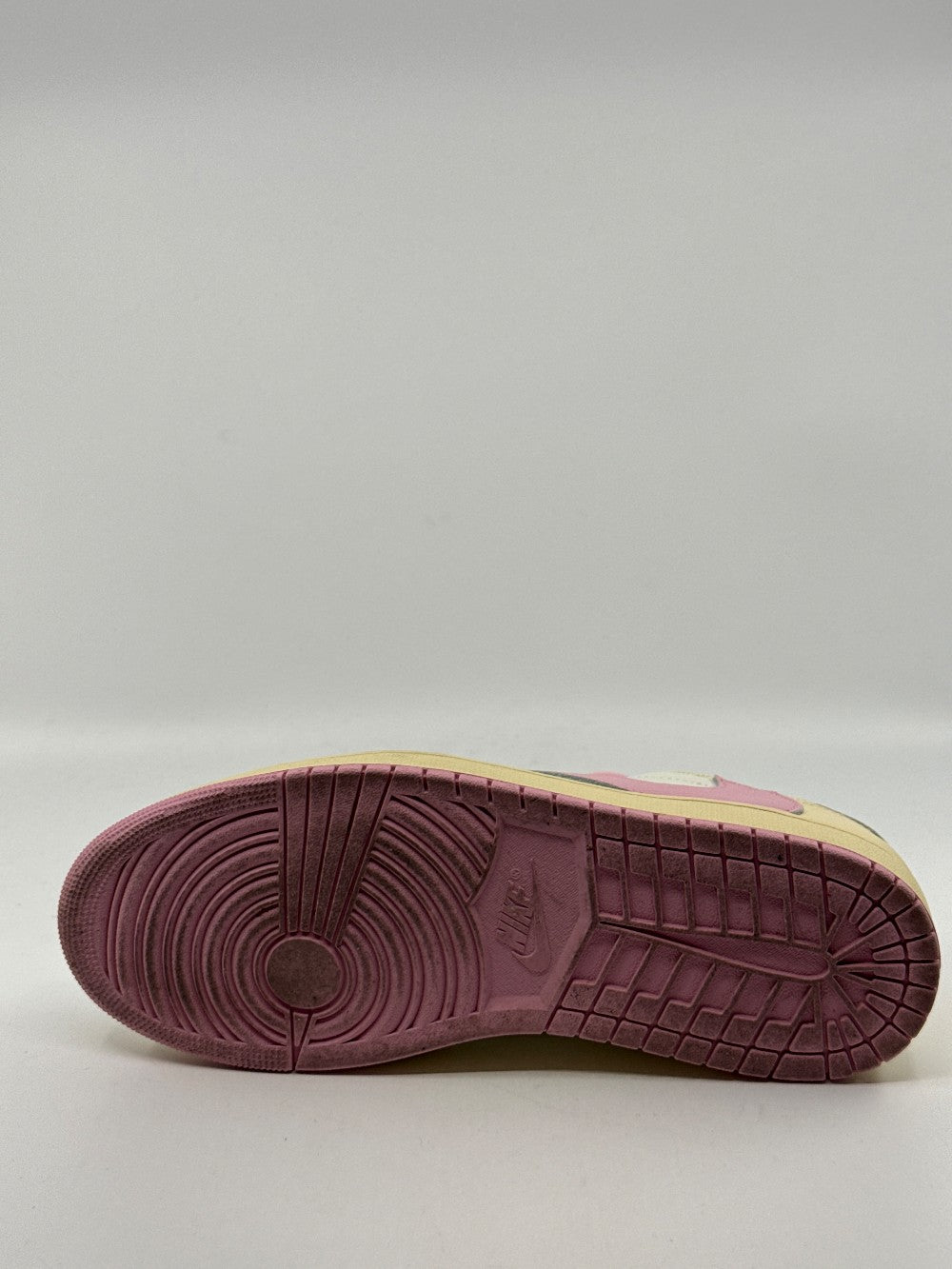 *USED* AJ 1 LOW X TRAVIS SCOTT - SHY PINK|44501