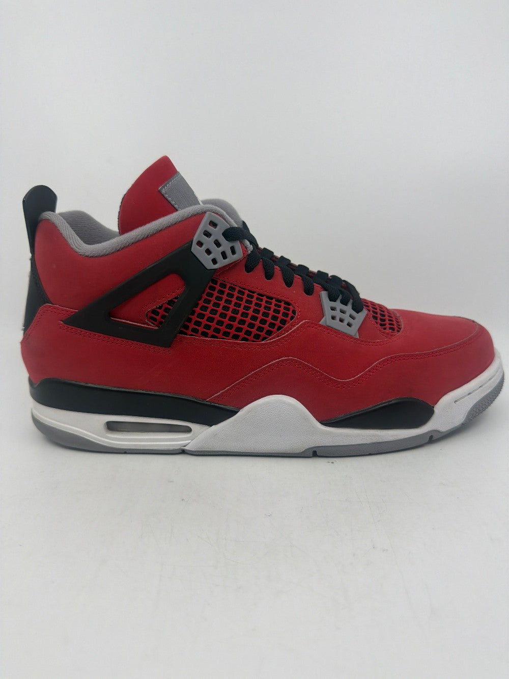 *USED* AJ 4 - TORO BRAVO (2026)|44603