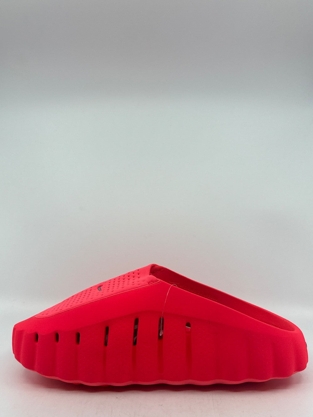 NIKE MIND 001 SLIDE (W) - SOLAR RED|44663