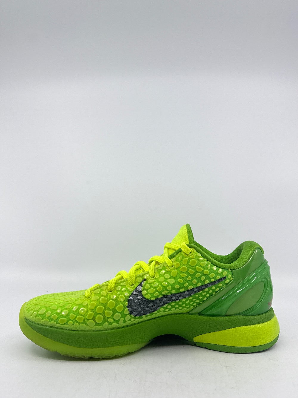 *USED/NO BOX* NIKE KOBE 6 PROTRO - GRINCH (2020)|44673