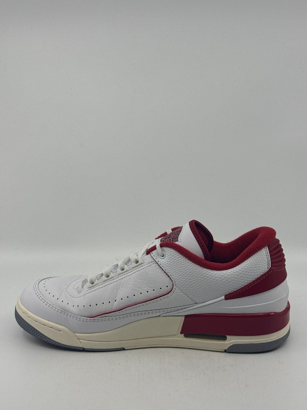 *USED* AJ 2/3 - WHITE VARSITY RED|44753