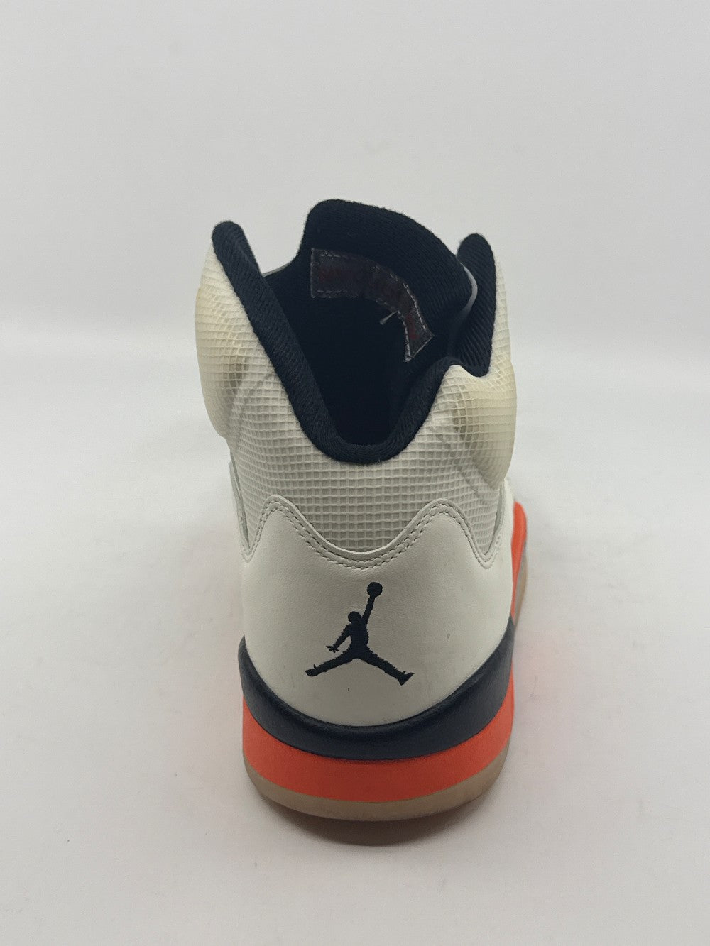 *USED* AJ 5 - SHATTERED BACKBOARD|44837