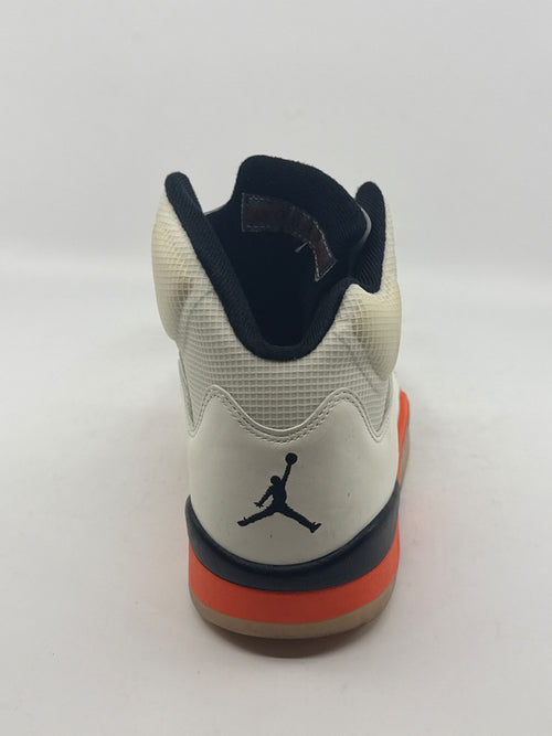 *USED* AJ 5 - SHATTERED BACKBOARD|44837