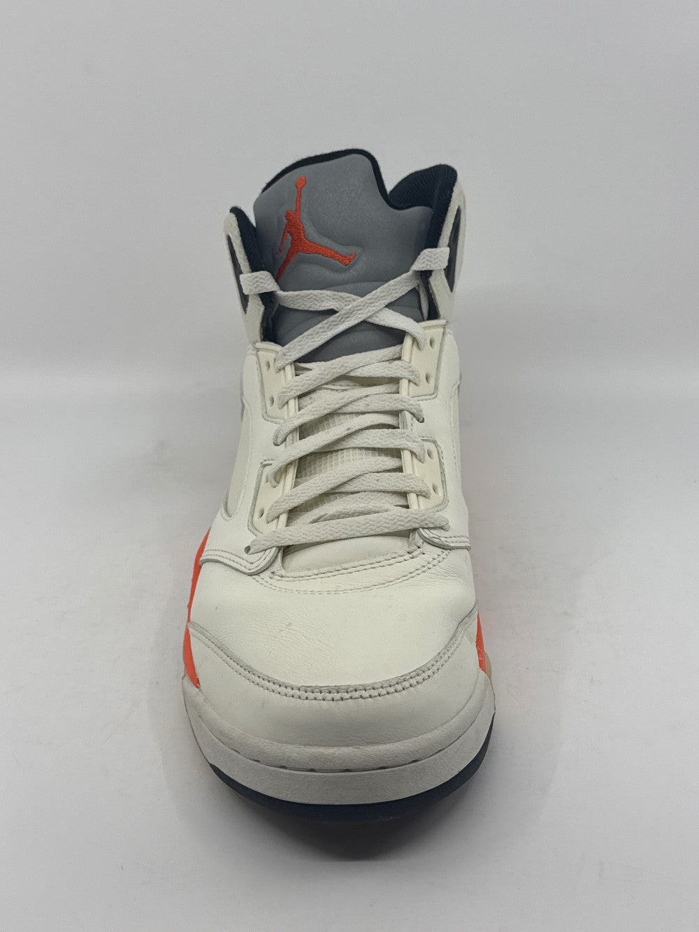 *USED* AJ 5 - SHATTERED BACKBOARD|44839