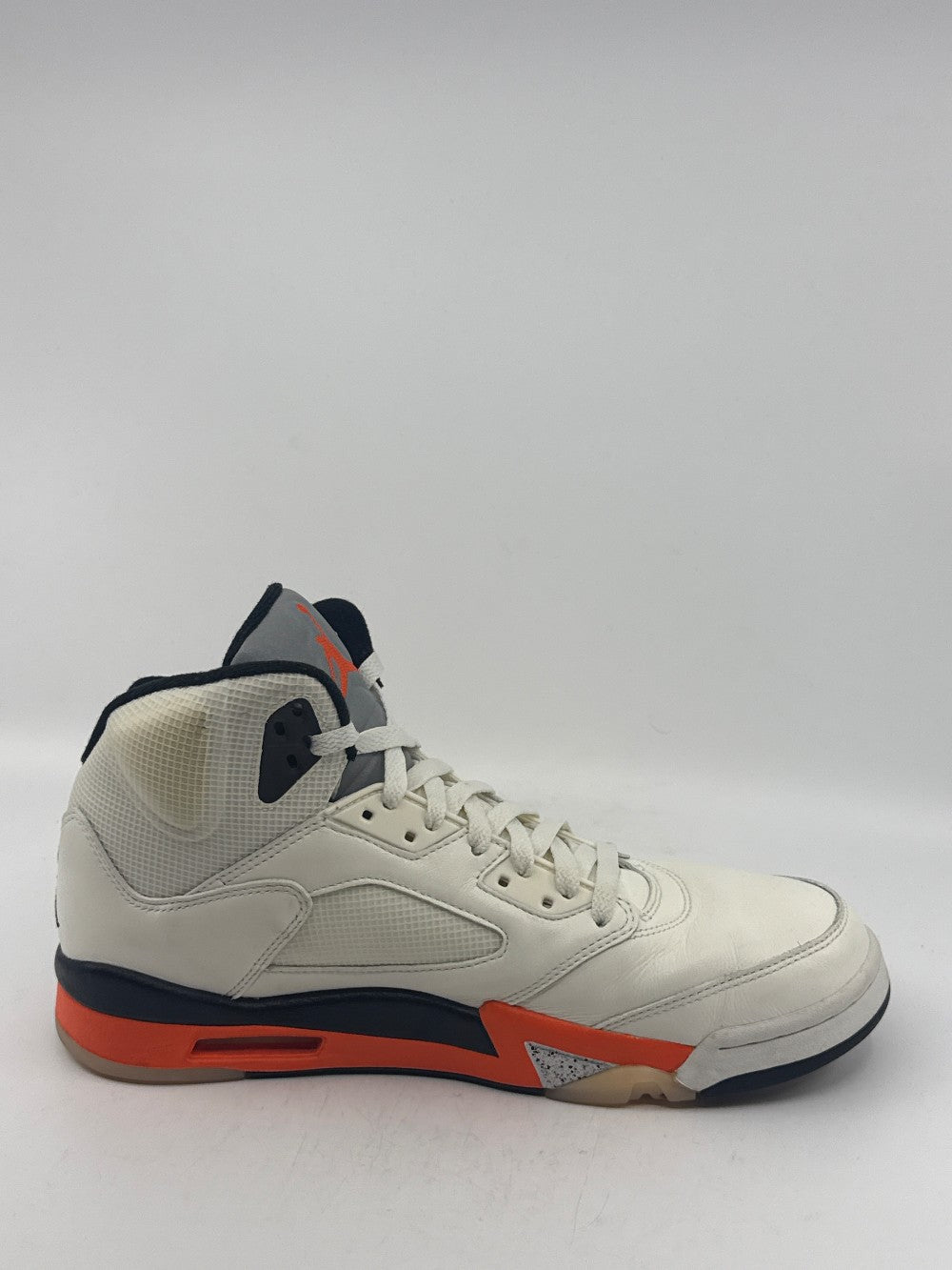 *USED* AJ 5 - SHATTERED BACKBOARD|44844