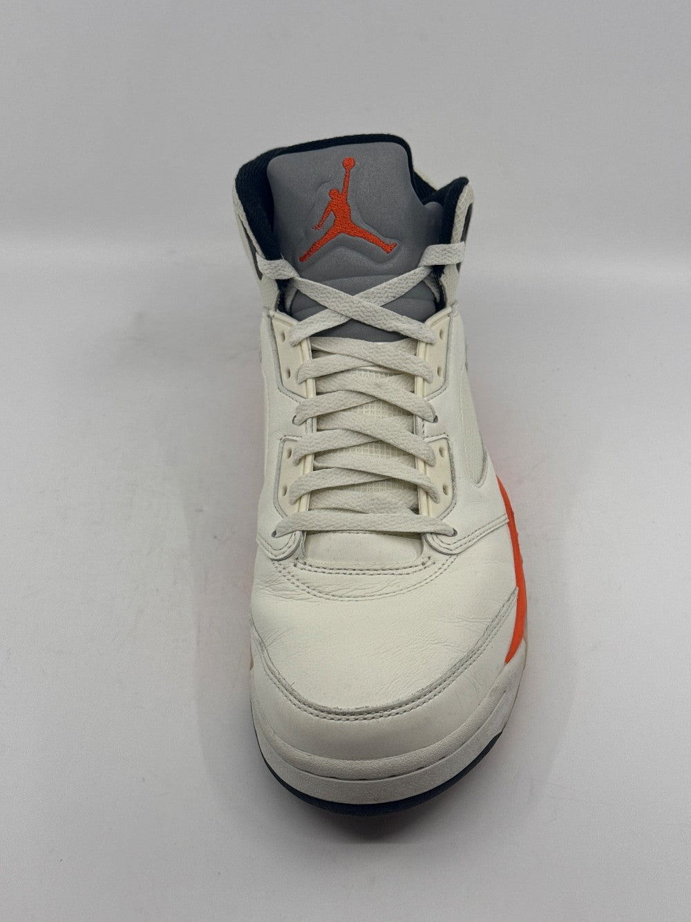 *USED* AJ 5 - SHATTERED BACKBOARD|44846