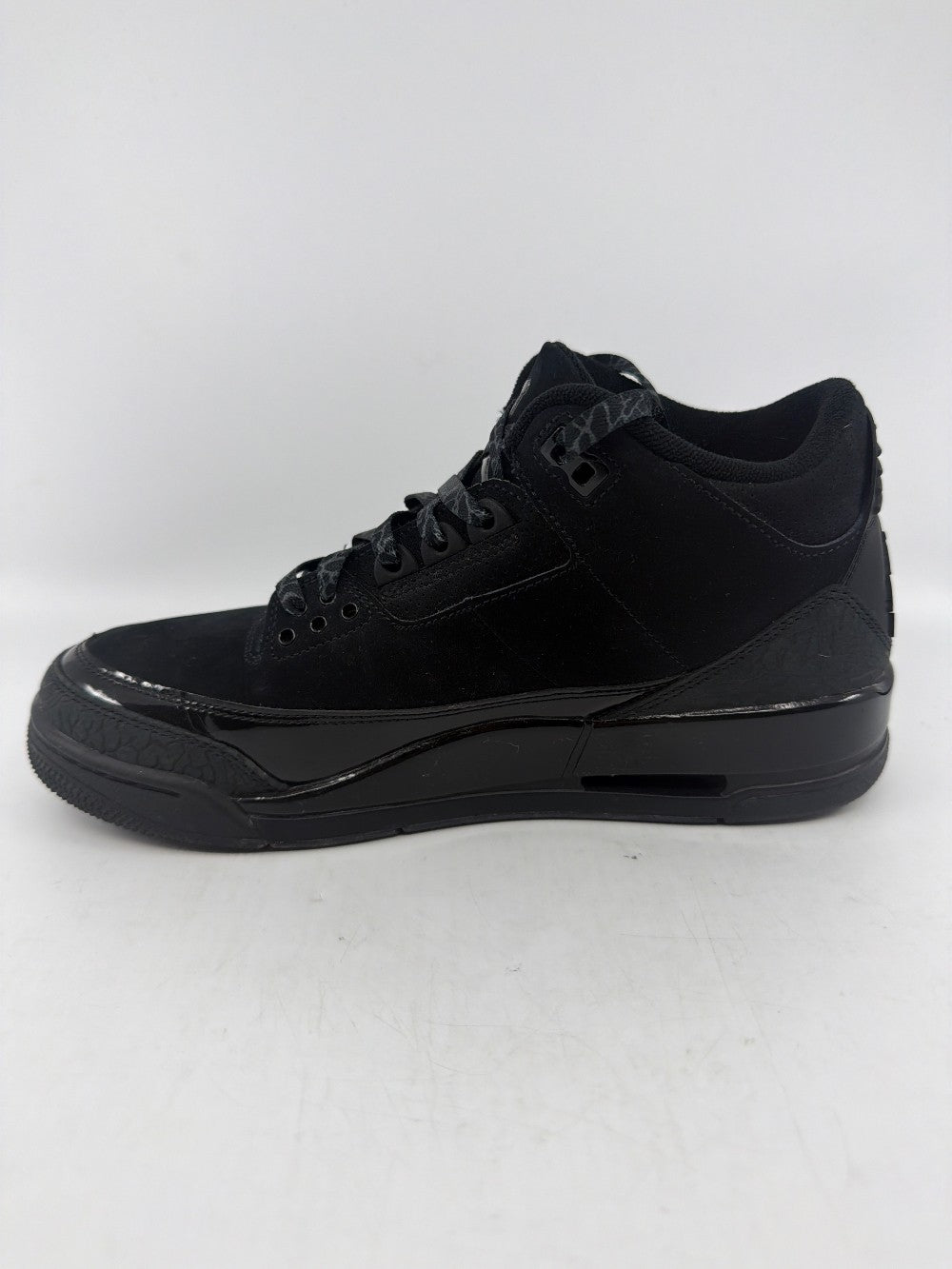 *USED* AJ 3 - BLACK CAT (2025)|44860
