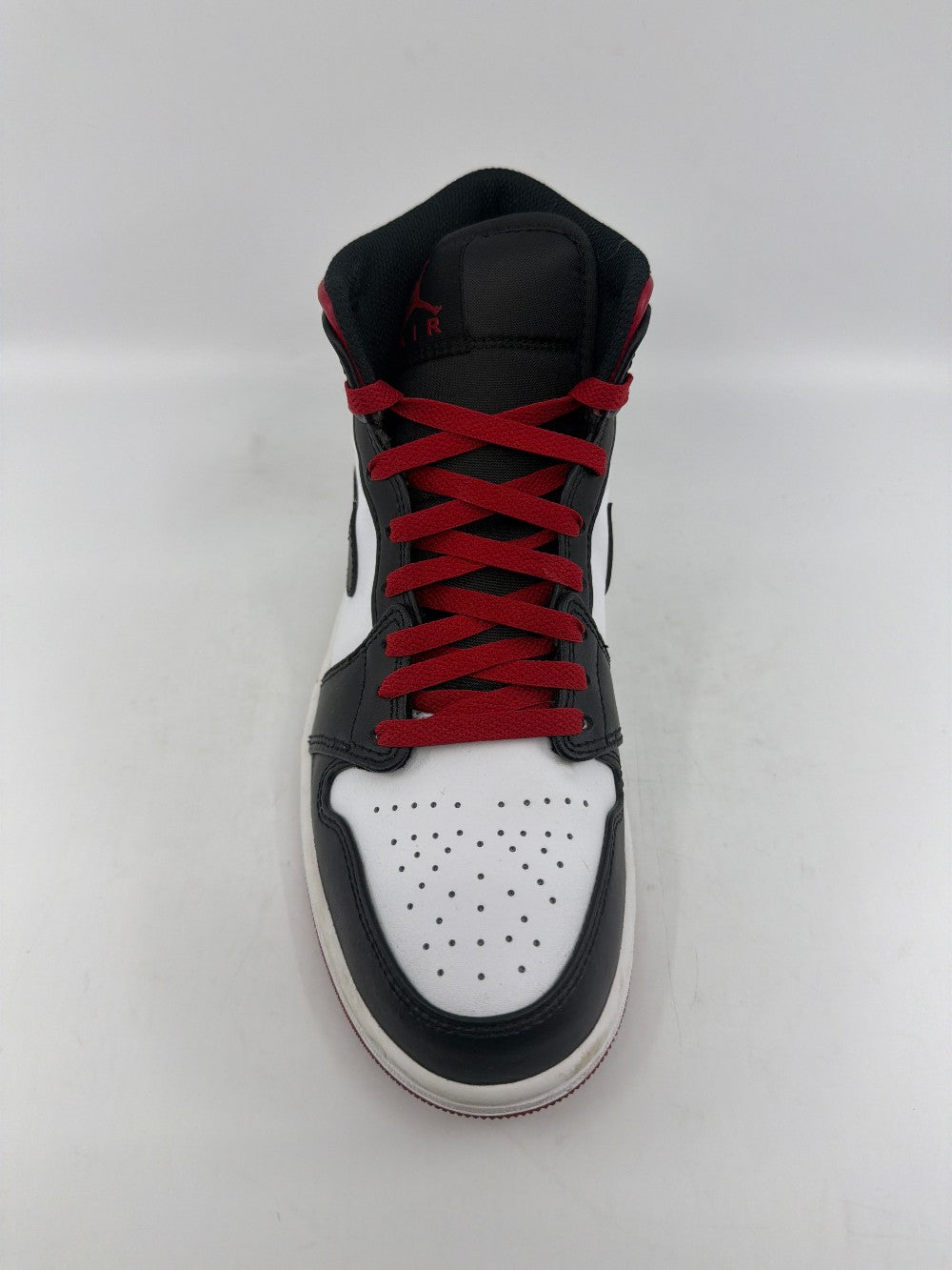 *USED* AJ 1 MID - GYM RED BLACK TOE|44869