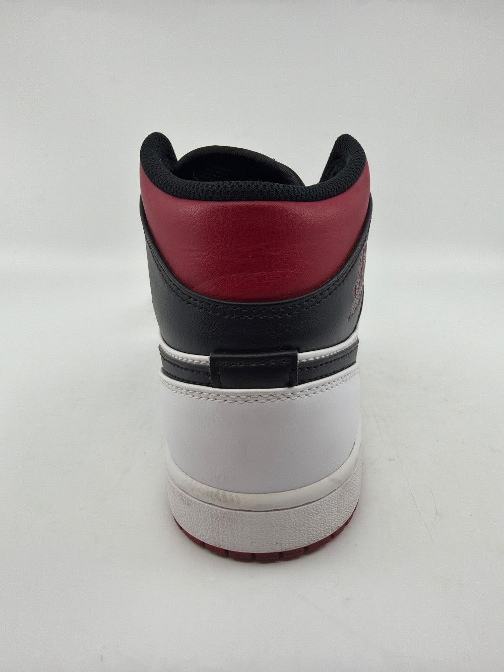 *USED* AJ 1 MID - GYM RED BLACK TOE|44871