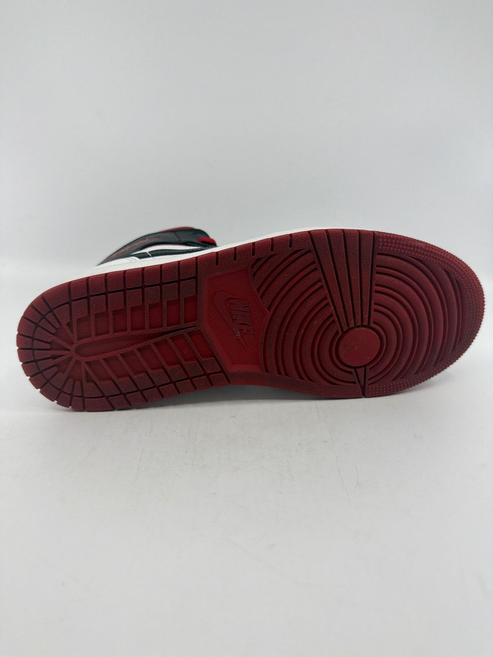 *USED* AJ 1 MID - GYM RED BLACK TOE|44872