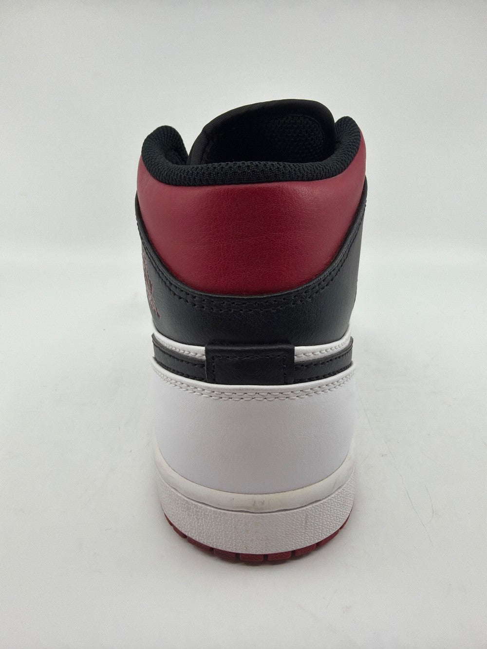 *USED* AJ 1 MID - GYM RED BLACK TOE|44876