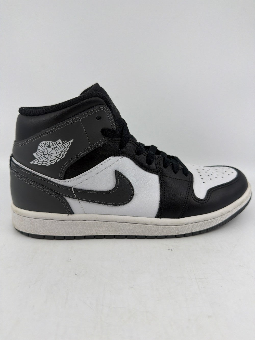 *USED* AJ 1 MID - BLACK WHITE IRON GREY|44878