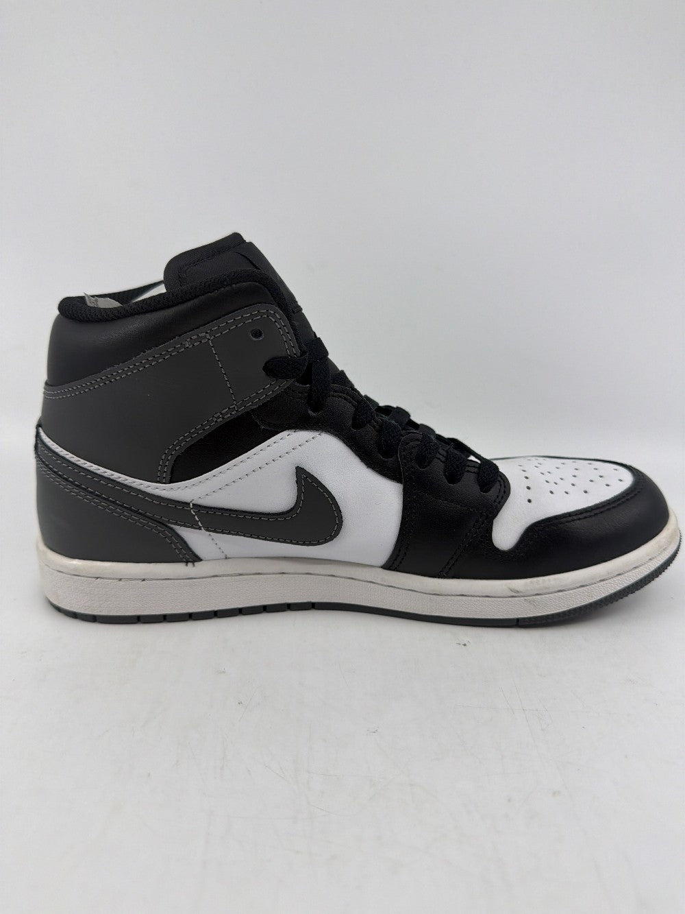 *USED* AJ 1 MID - BLACK WHITE IRON GREY|44885