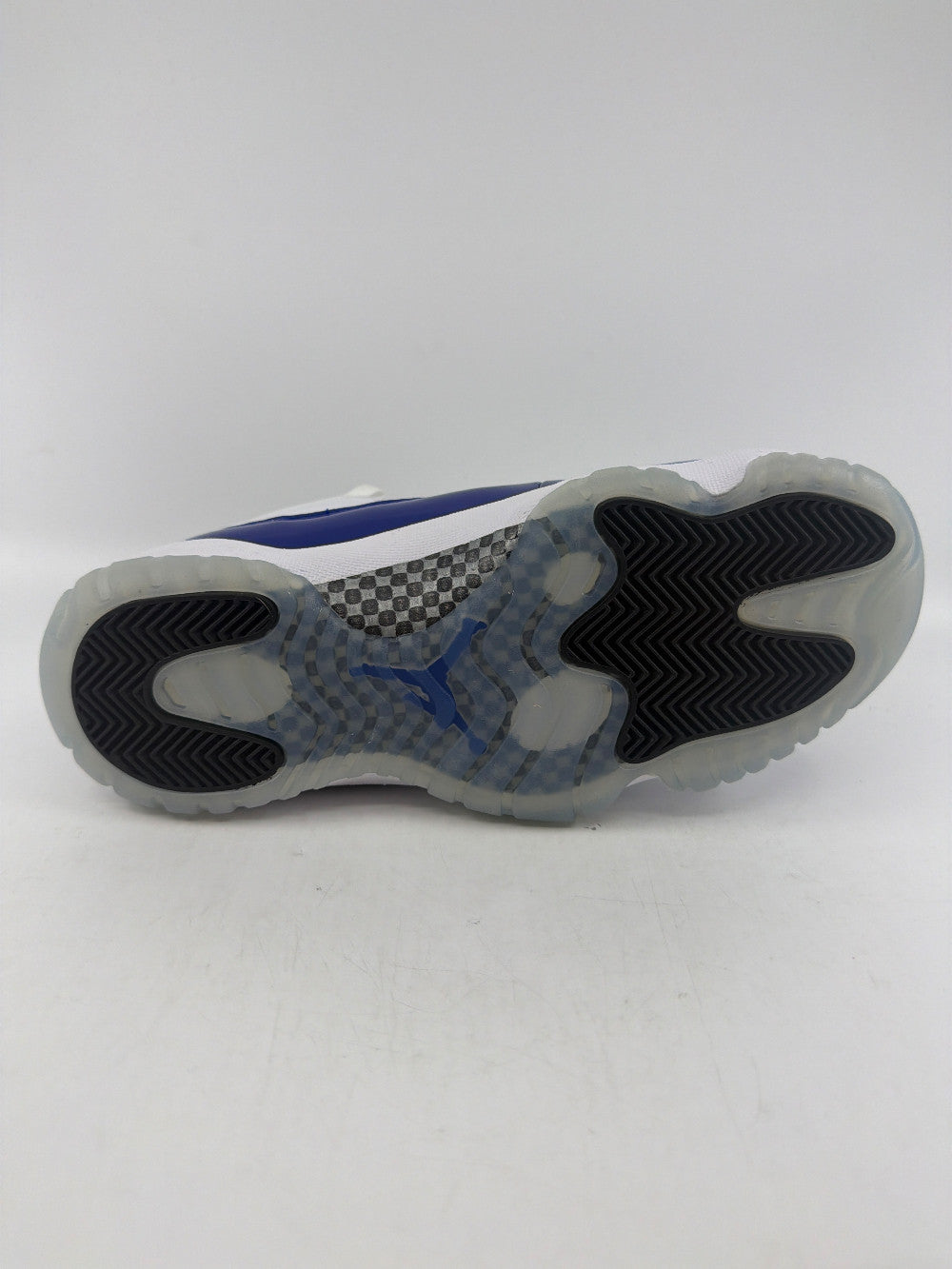 *NO BOX* AJ 11 LOW (W) - WHITE CONCORD|44907
