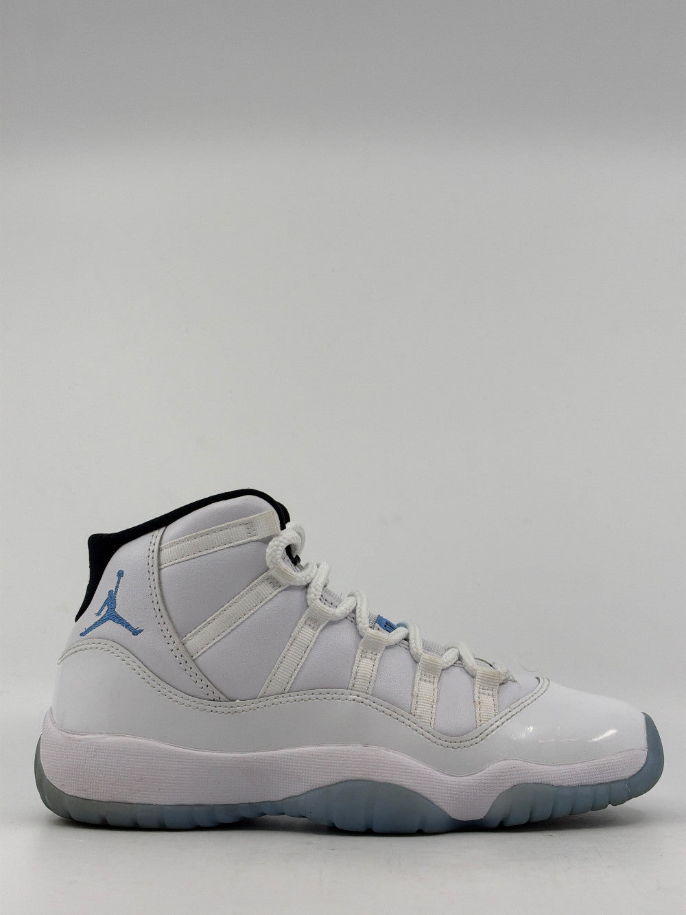*USED* AJ 11 (GS) - LEGEND BLUE (2024)|45060