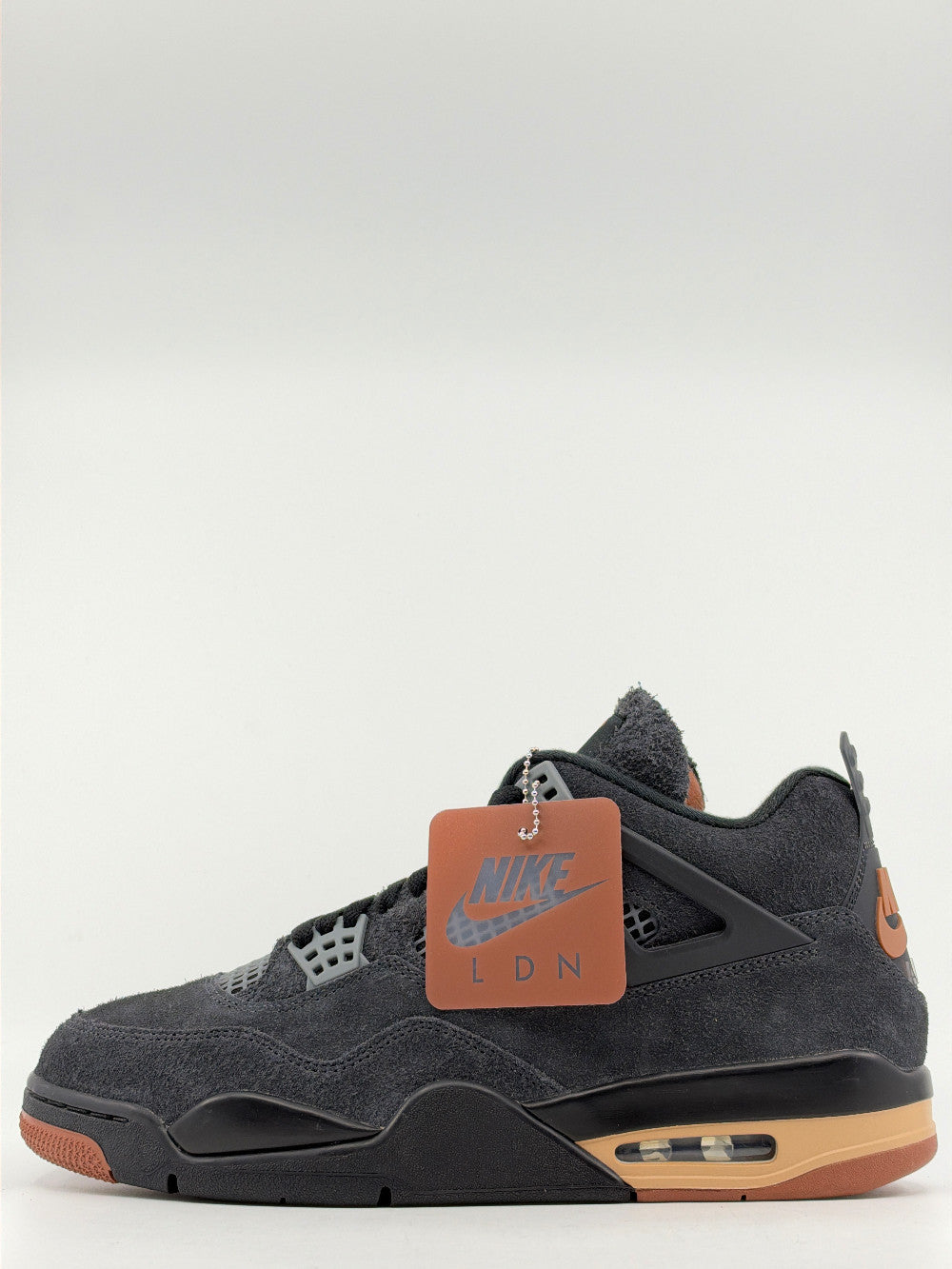 AJ 4 - LONDON|45102