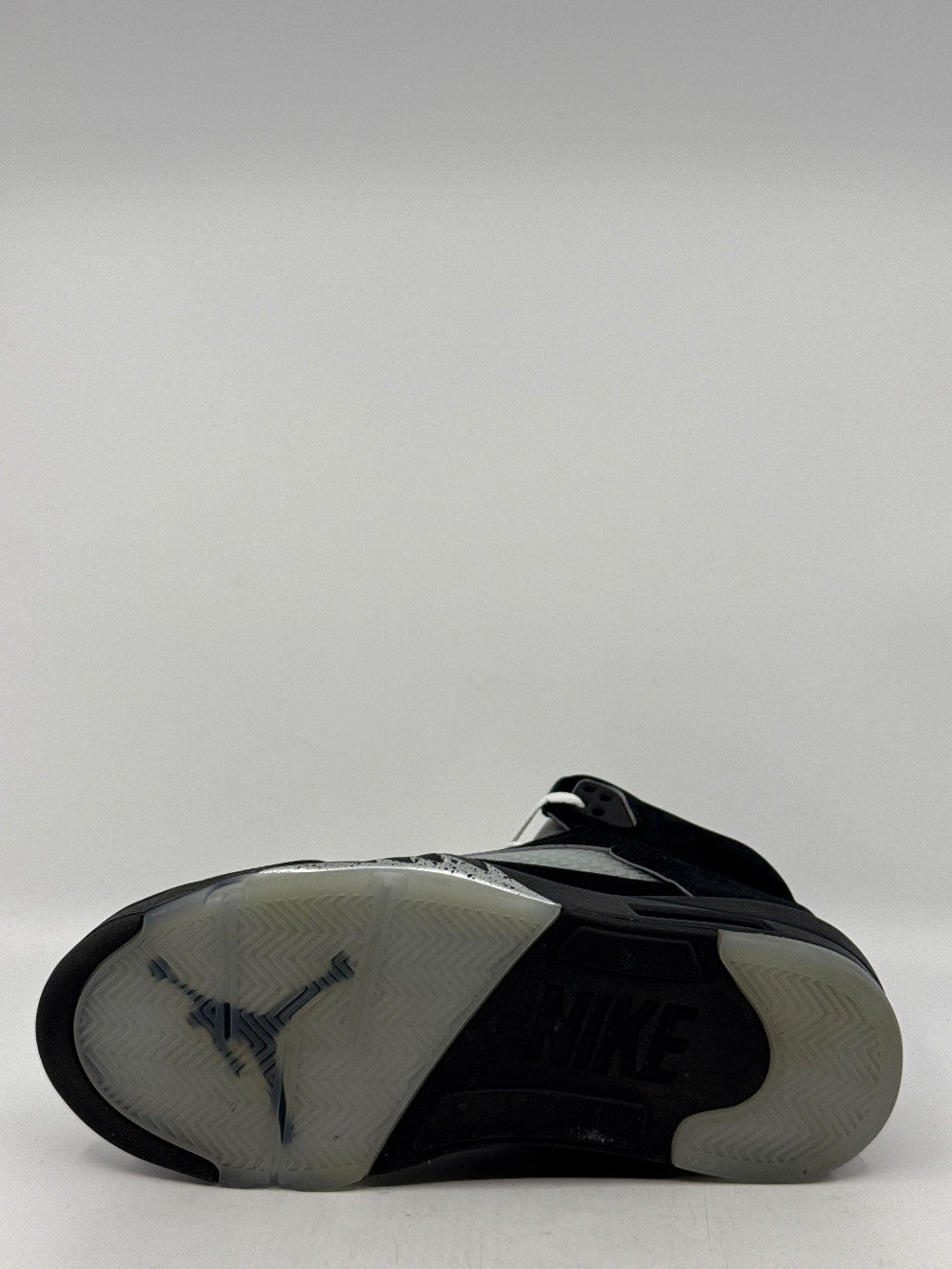 *USED* AJ 5 - BLACK METALLIC REIMAGINED|45209