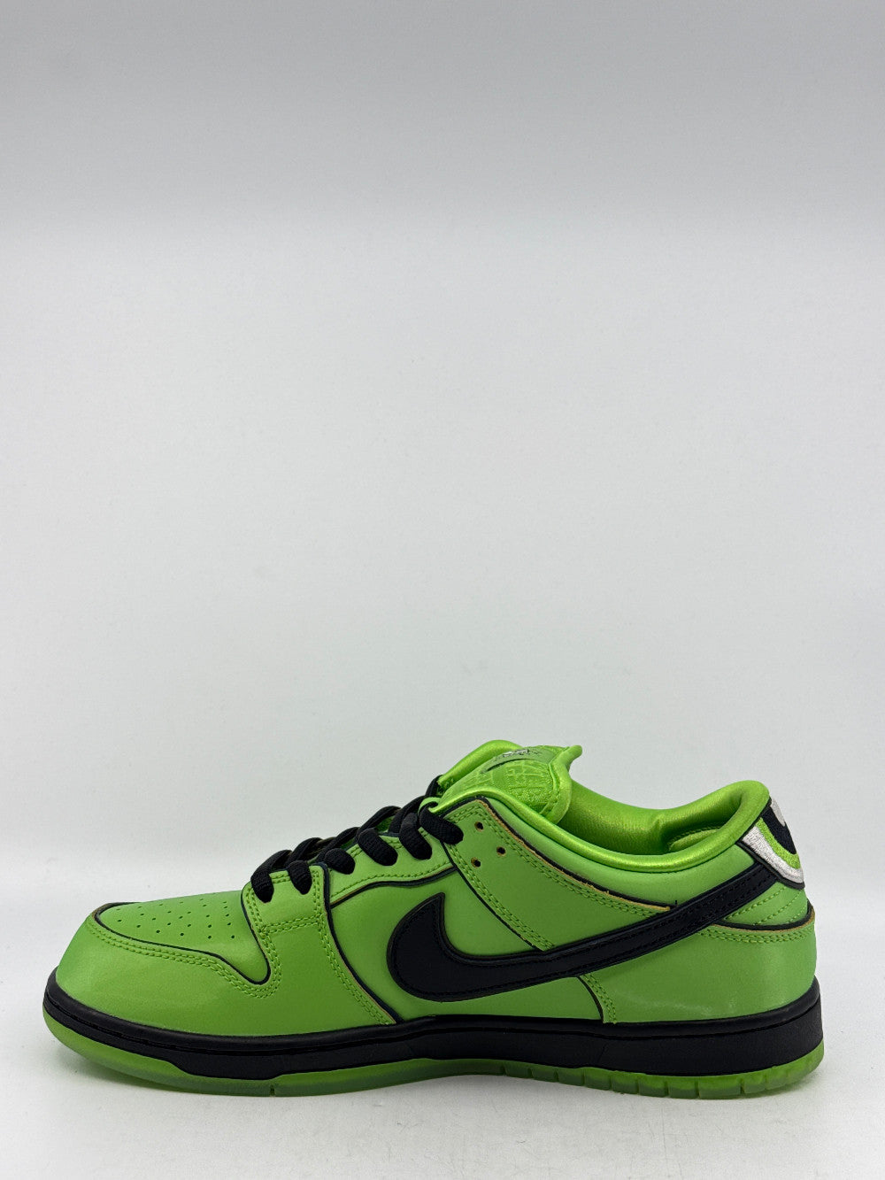NIKE SB DUNK LOW - THE POWERPUFF GIRLS BUTTERCUP|45260