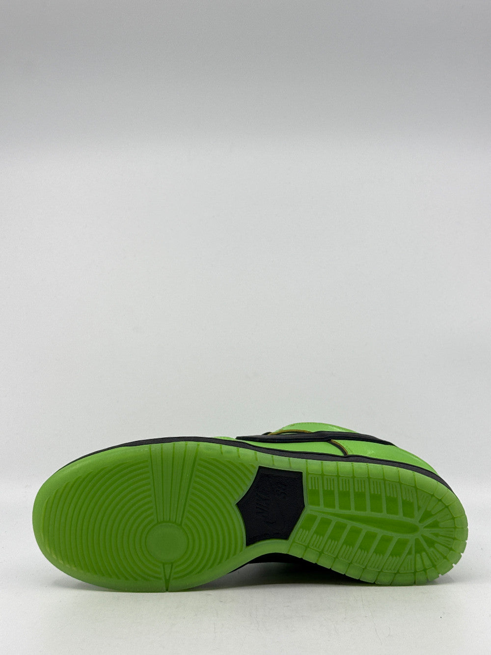 NIKE SB DUNK LOW - THE POWERPUFF GIRLS BUTTERCUP|45270