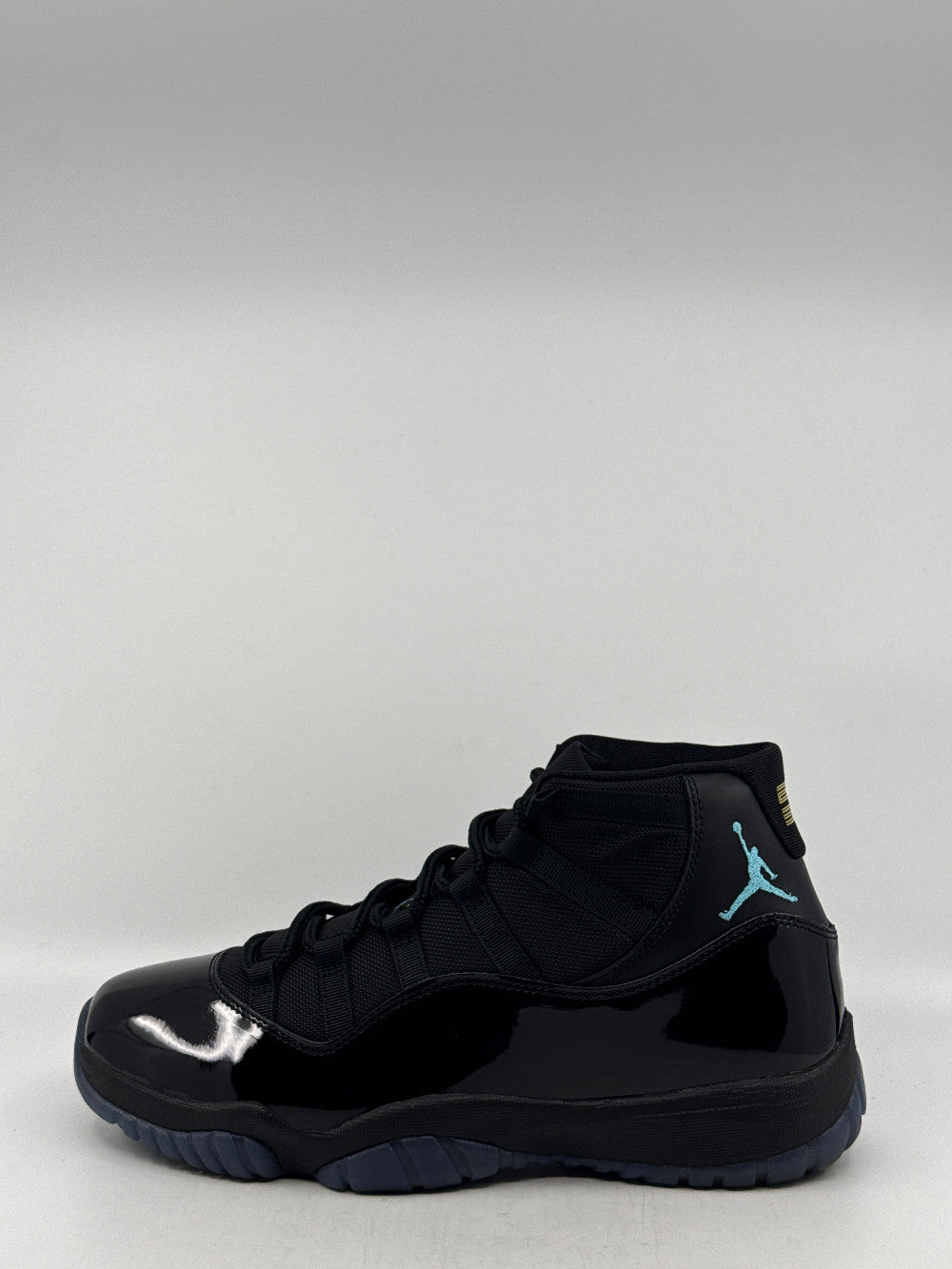 *USED* AJ 11 - GAMMA BLUE (2025)|45349