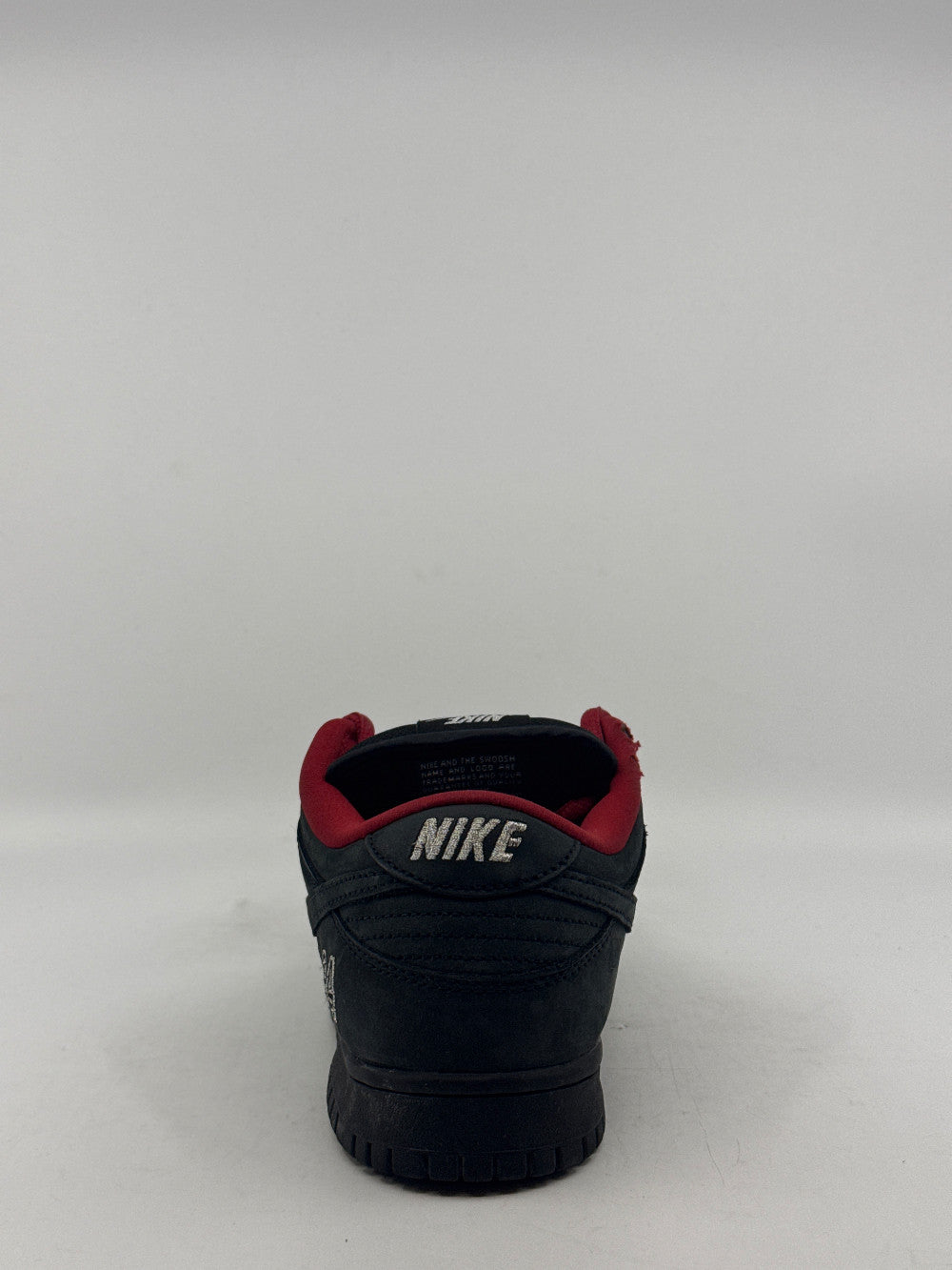 *USED* NIKE SB DUNK LOW X SUPREME - 94 BLACK|45464
