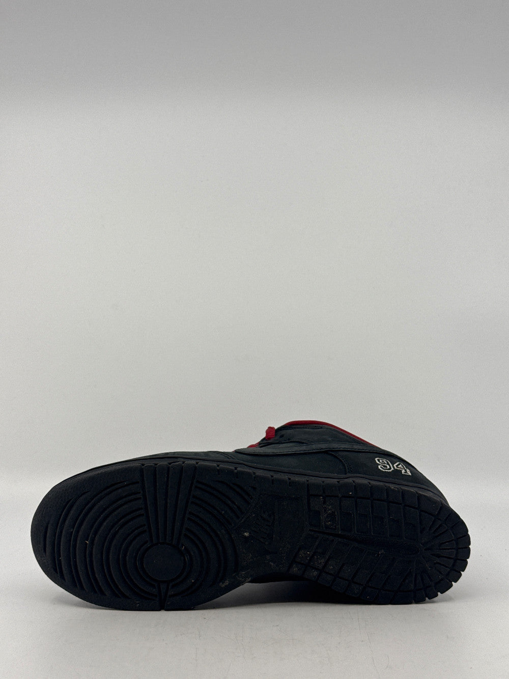 *USED* NIKE SB DUNK LOW X SUPREME - 94 BLACK|45468