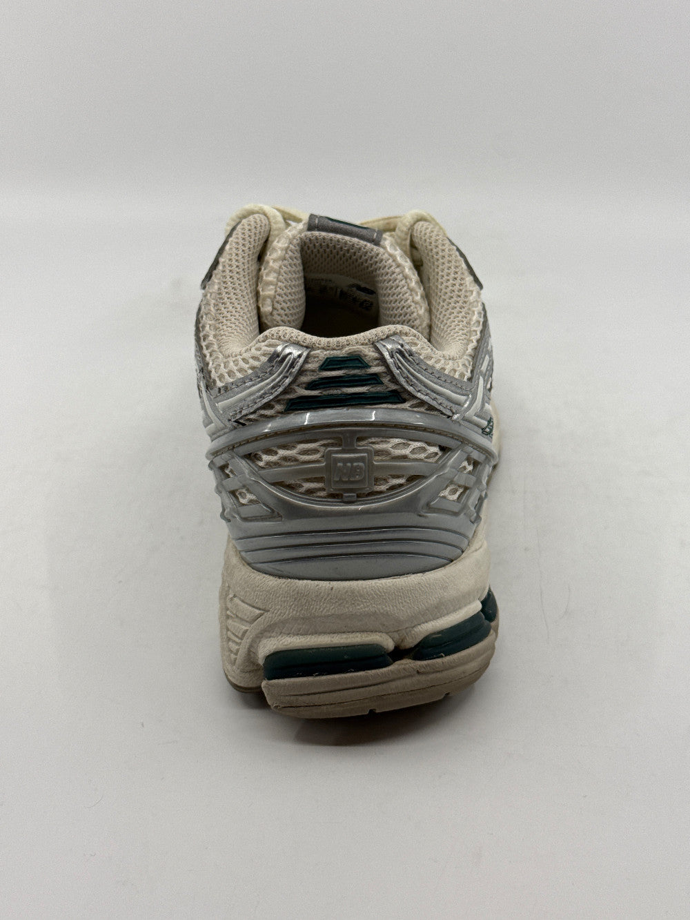 *USED* NEW BALANCE 1906R - SILVER METALLIC SEA SALT|45524