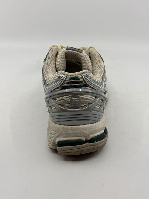 *USED* NEW BALANCE 1906R - SILVER METALLIC SEA SALT|45524
