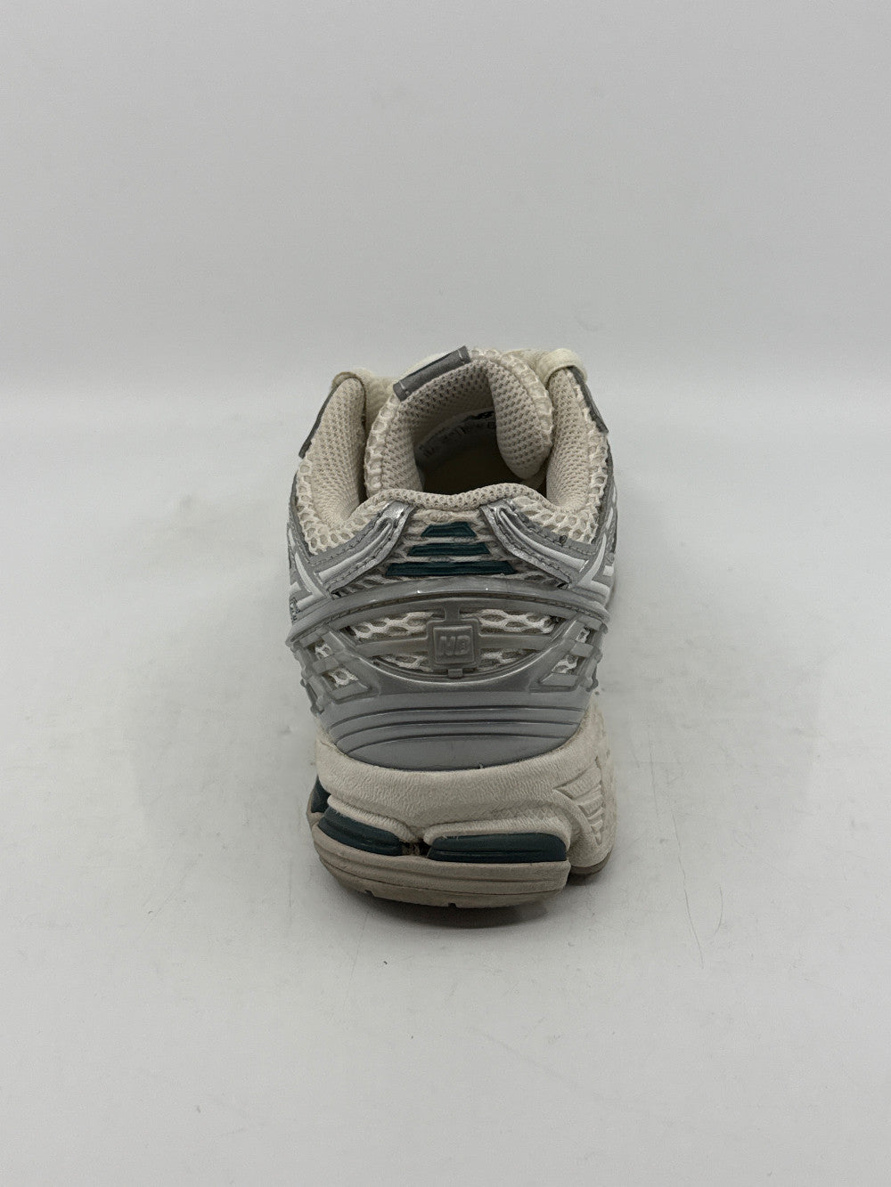 *USED* NEW BALANCE 1906R - SILVER METALLIC SEA SALT|45530