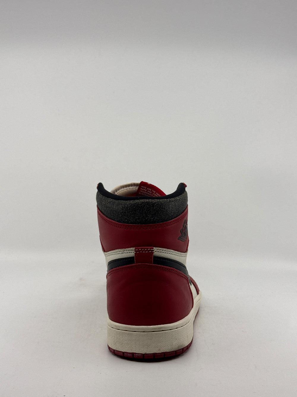 *USED/NO BOX* AJ 1 - CHICAGO LOST & FOUND|45612