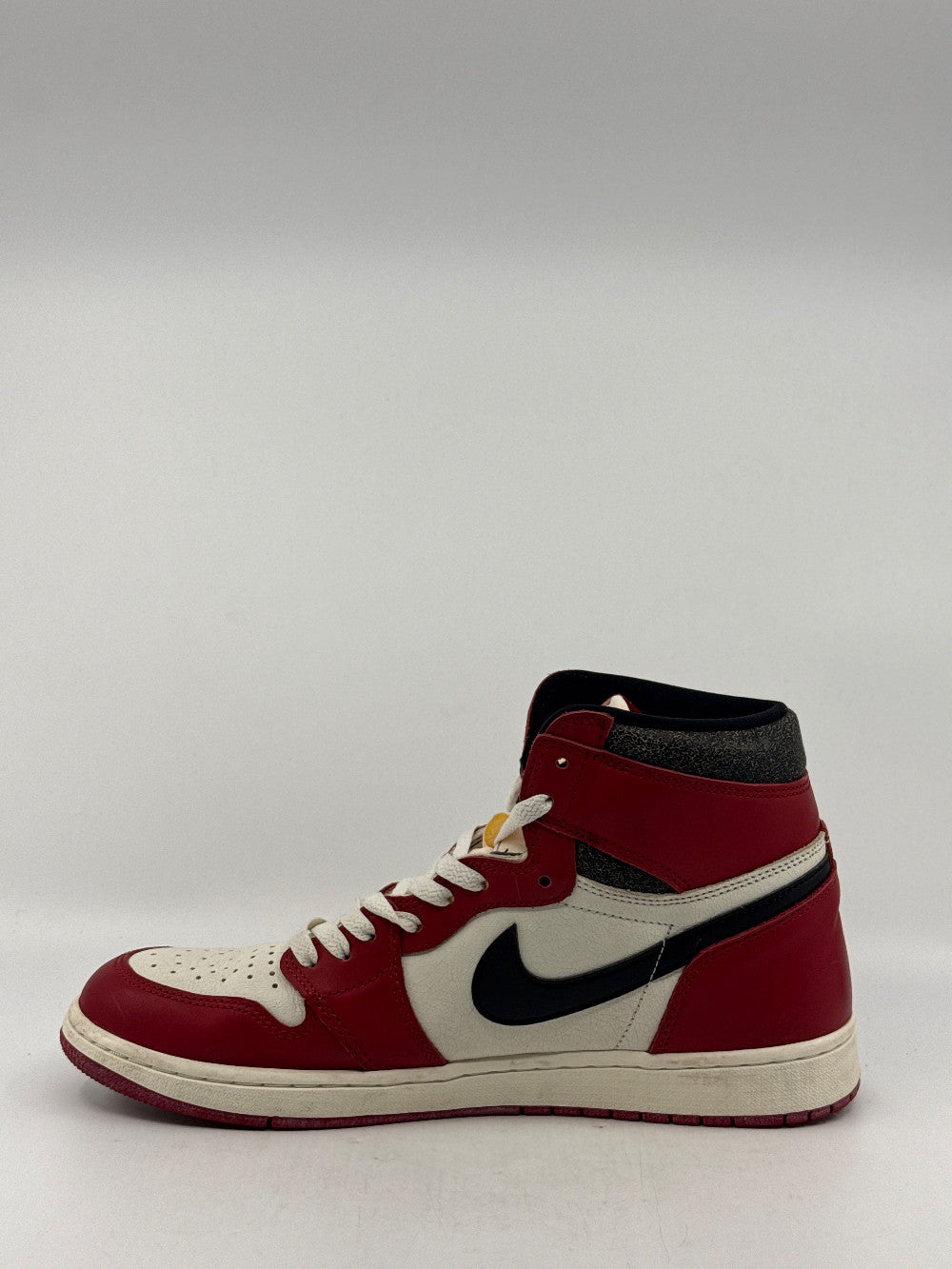 *USED/NO BOX* AJ 1 - CHICAGO LOST & FOUND|45613