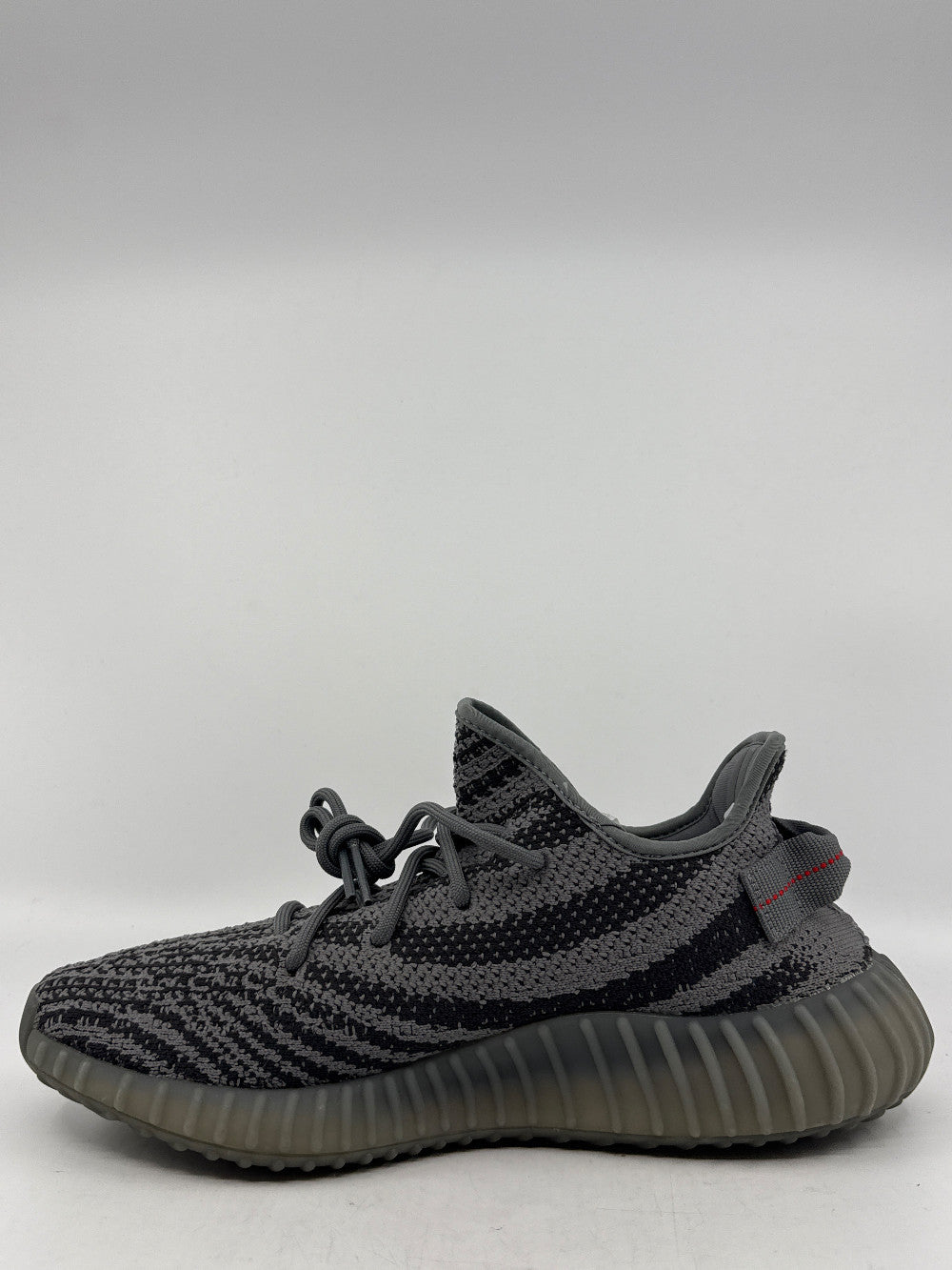 *USED* YEEZY 350 BOOST V2 - BELUGA 2.0|45695
