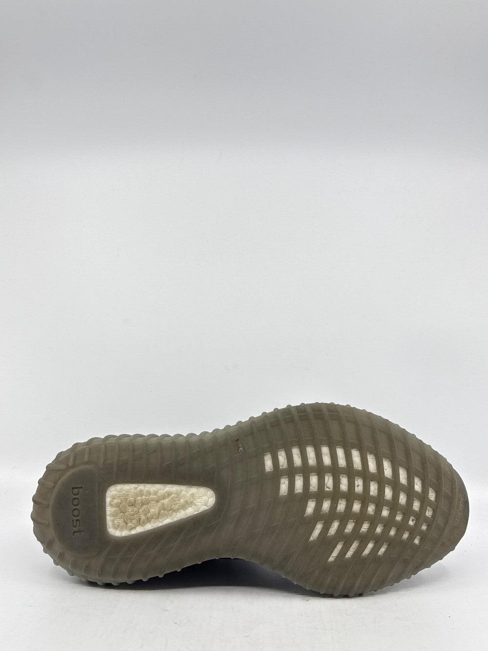 *USED* YEEZY 350 BOOST V2 - BELUGA 2.0|45697