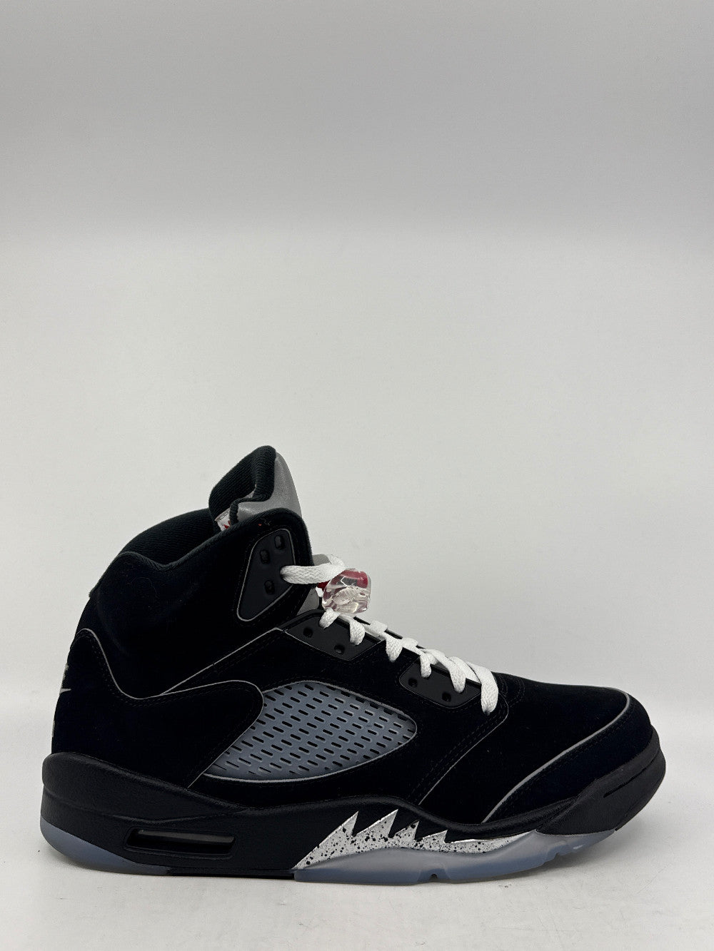 *USED* AJ 5 - BLACK METALLIC REIMAGINED|45743