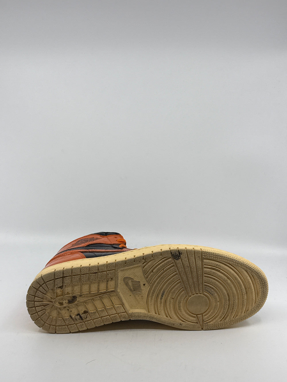 *USED* AJ 1 - SHATTERED BACKBOARD 3.0|45780
