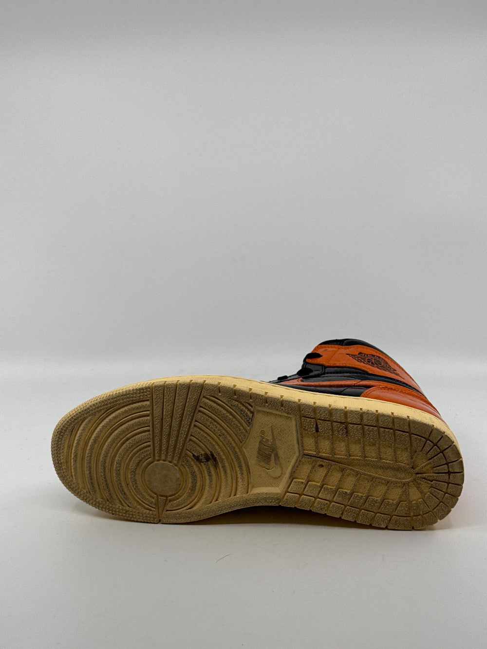 *USED* AJ 1 - SHATTERED BACKBOARD 3.0|45786