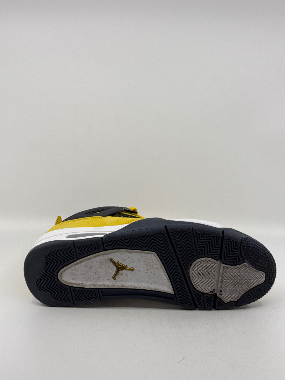 *USED* AJ 1 - LIGHTNING (2021)|45792