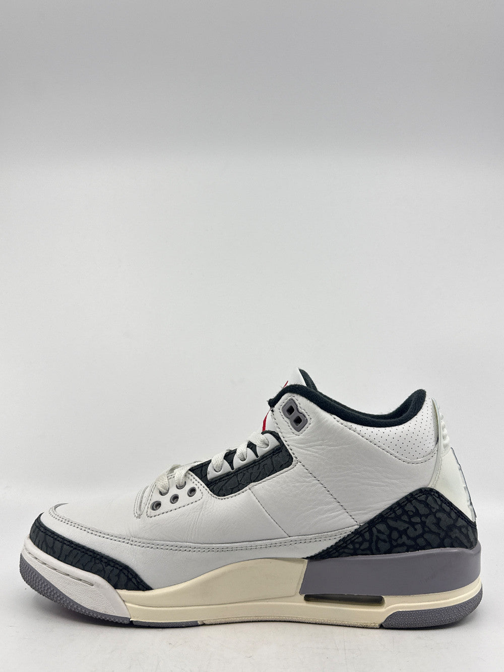 *USED* AJ 3 - CEMENT GREY|45825
