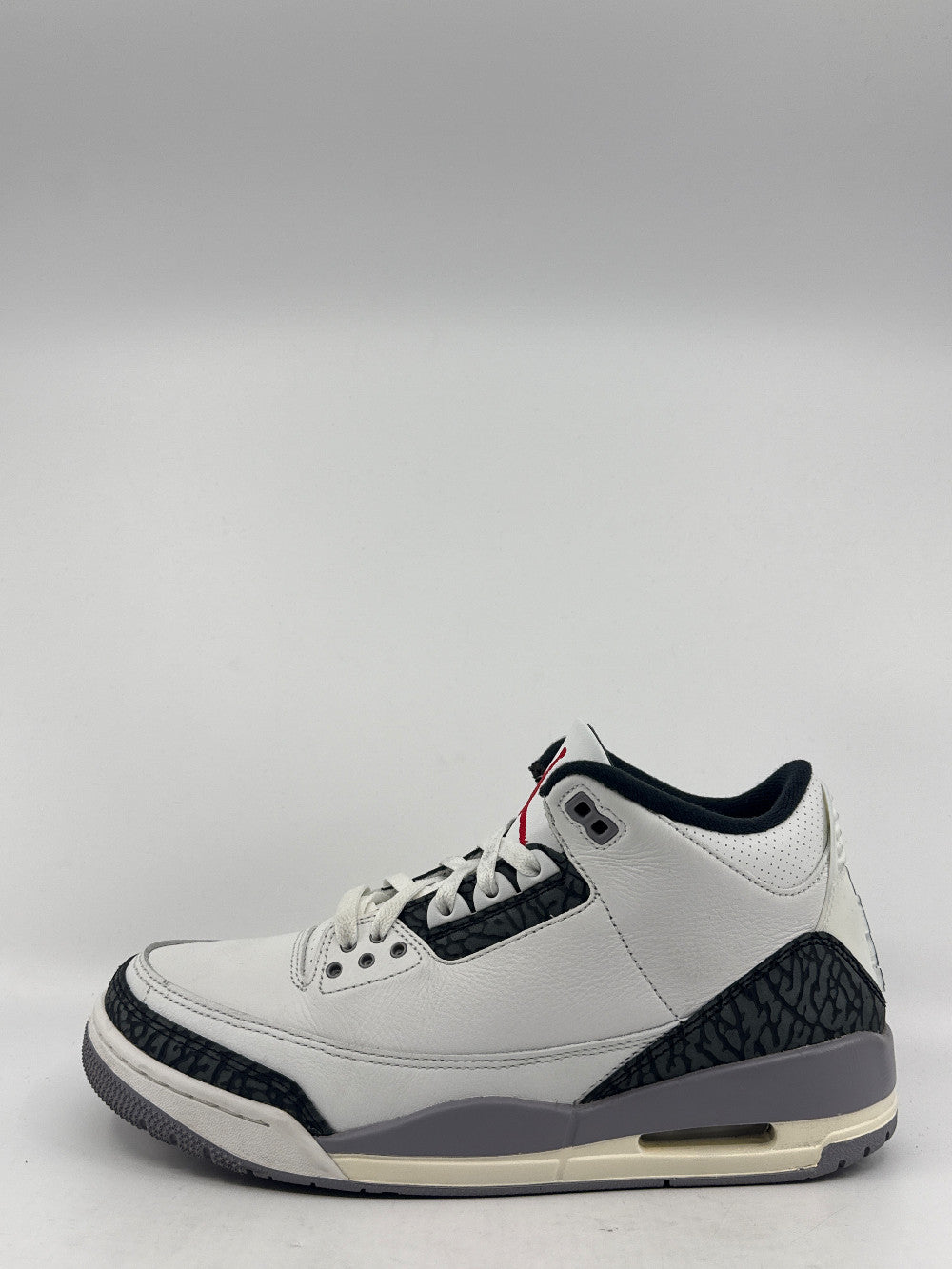 *USED* AJ 3 - CEMENT GREY|45828