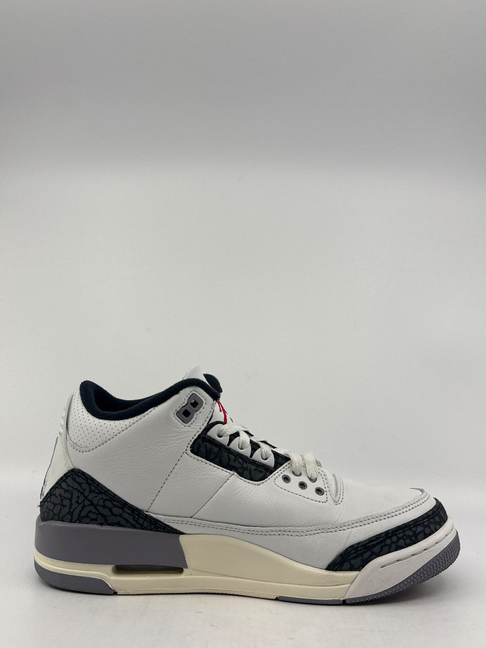 *USED* AJ 3 - CEMENT GREY|45830