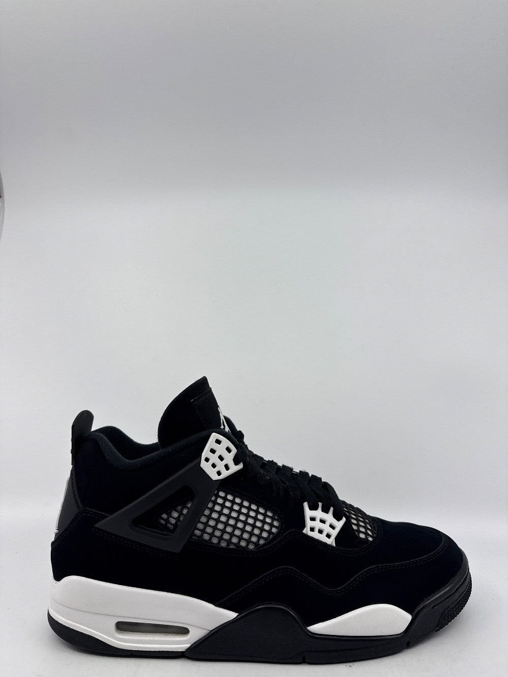 *USED* AJ 4 - WHITE THUNDER|45905