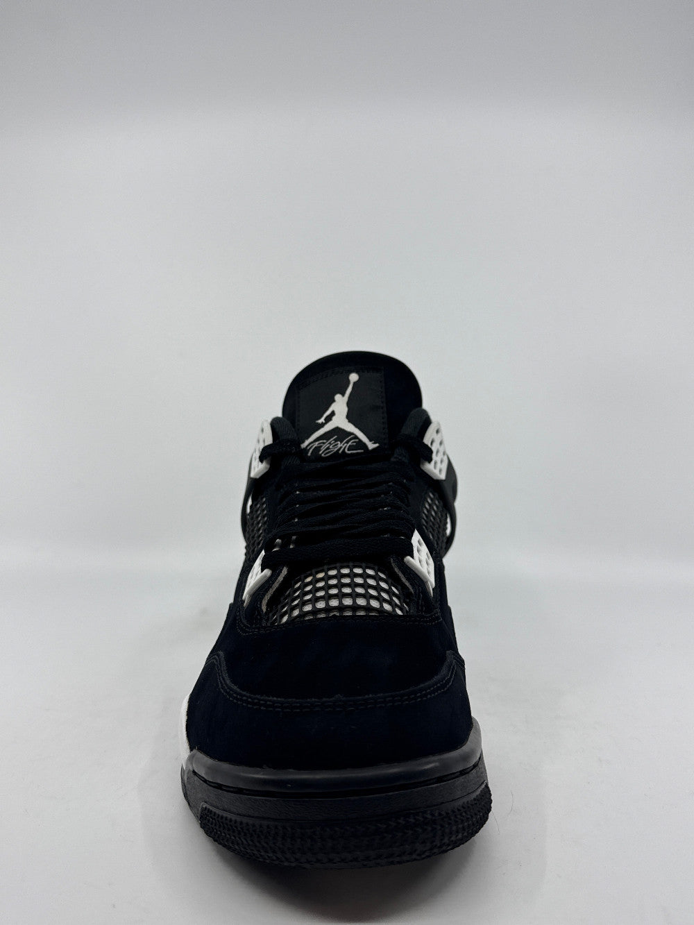 *USED* AJ 4 - WHITE THUNDER|45906