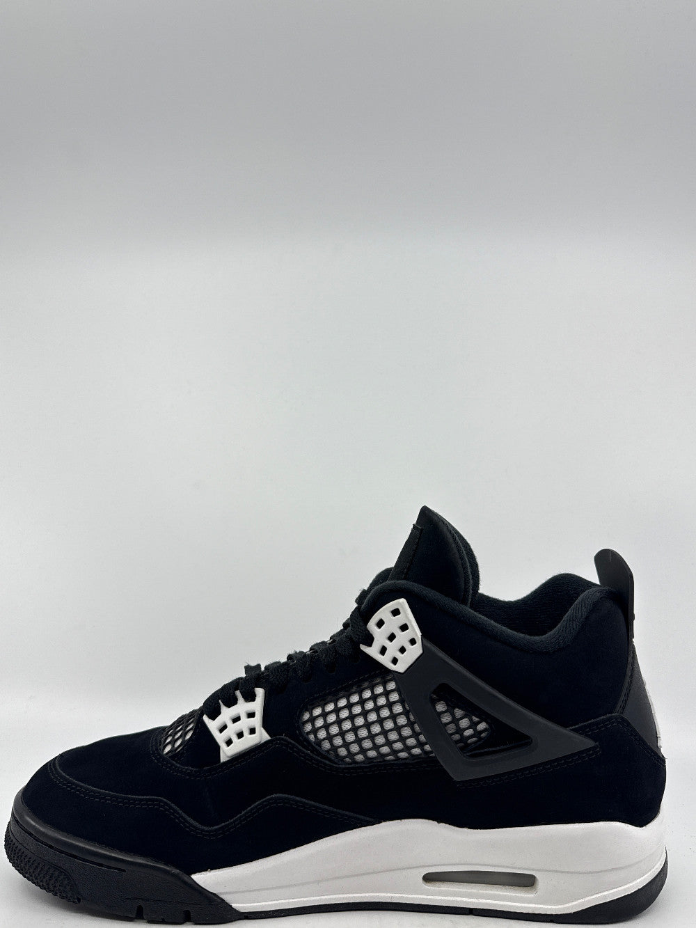 *USED* AJ 4 - WHITE THUNDER|45908