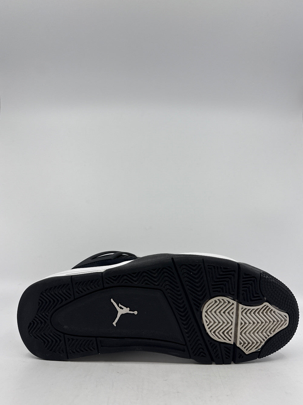*USED* AJ 4 - WHITE THUNDER|45910